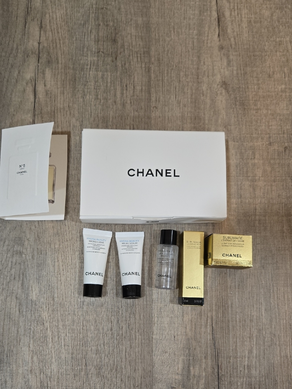 NWT Chanel Skincare SET!